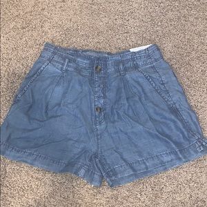 High wasted shorts